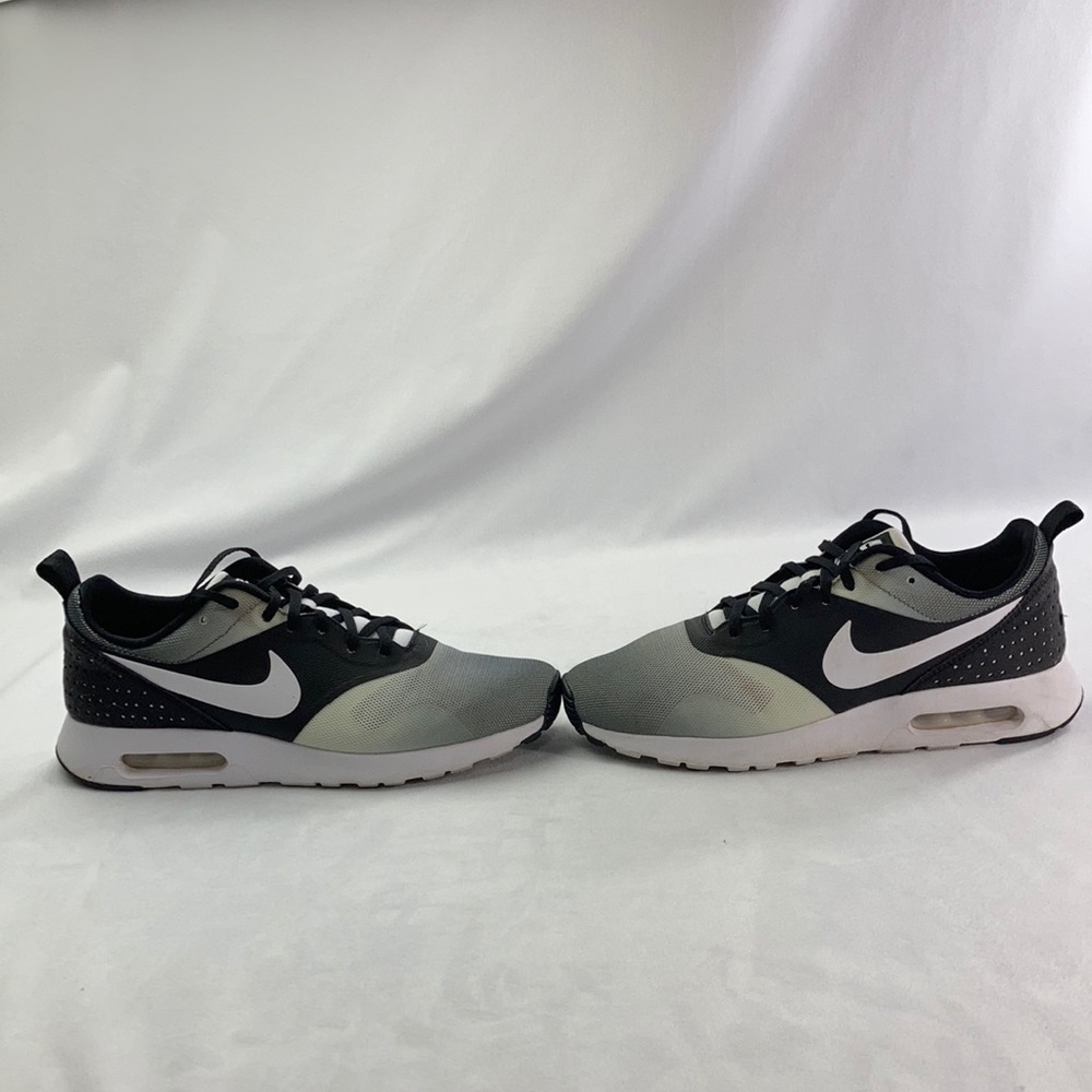 Nike Air Max Tavas Running Shoes